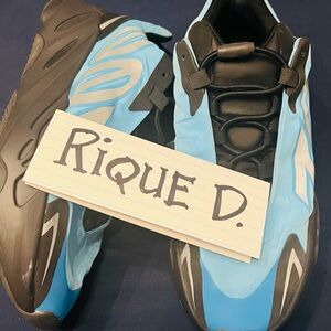 BEATER Yeezy Boost 
700 MNVN
Bright Cyan